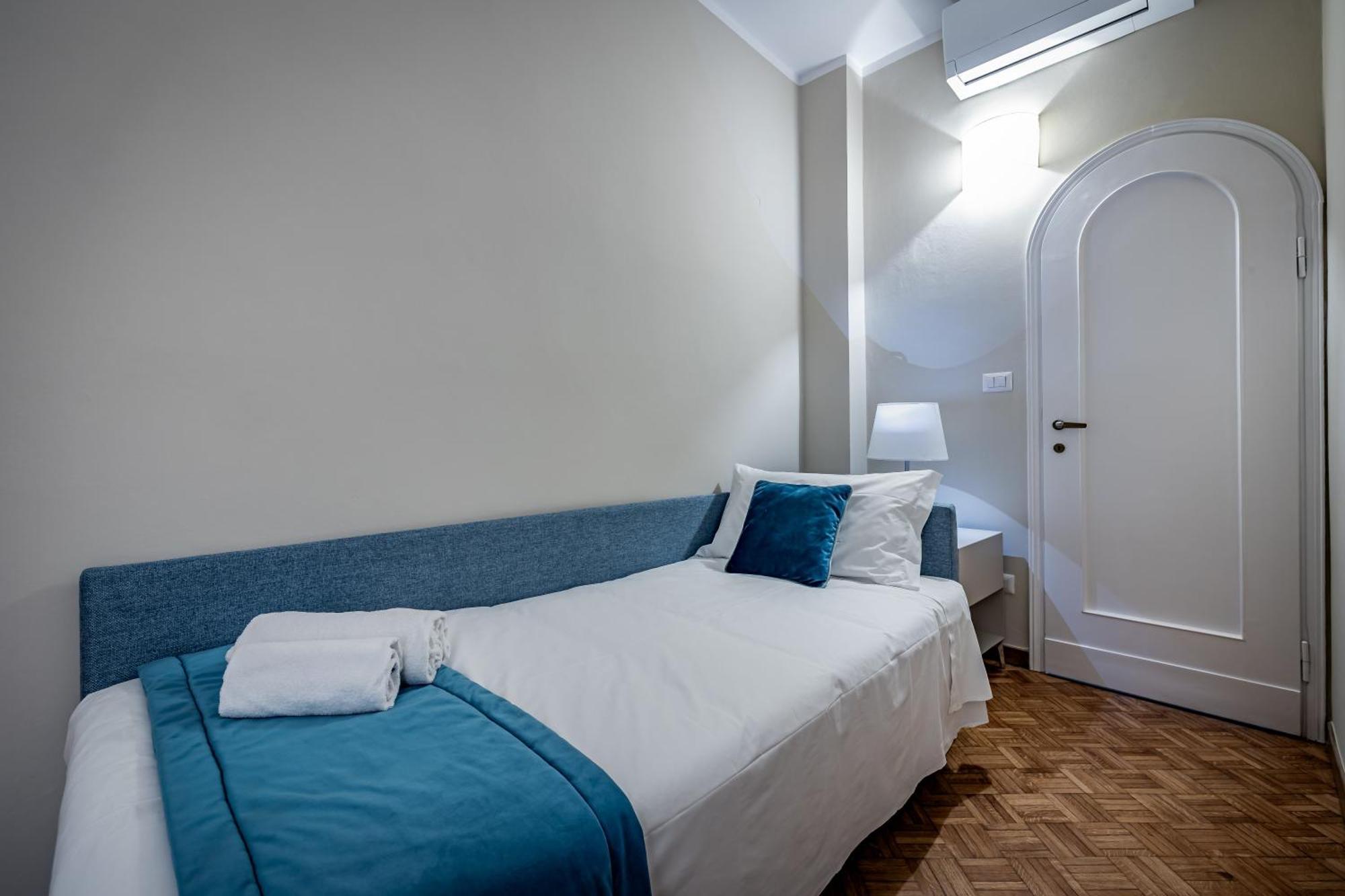 Yd Balcony On Pontevecchio View Apartment ฟลอเรนซ์ ภายนอก รูปภาพ