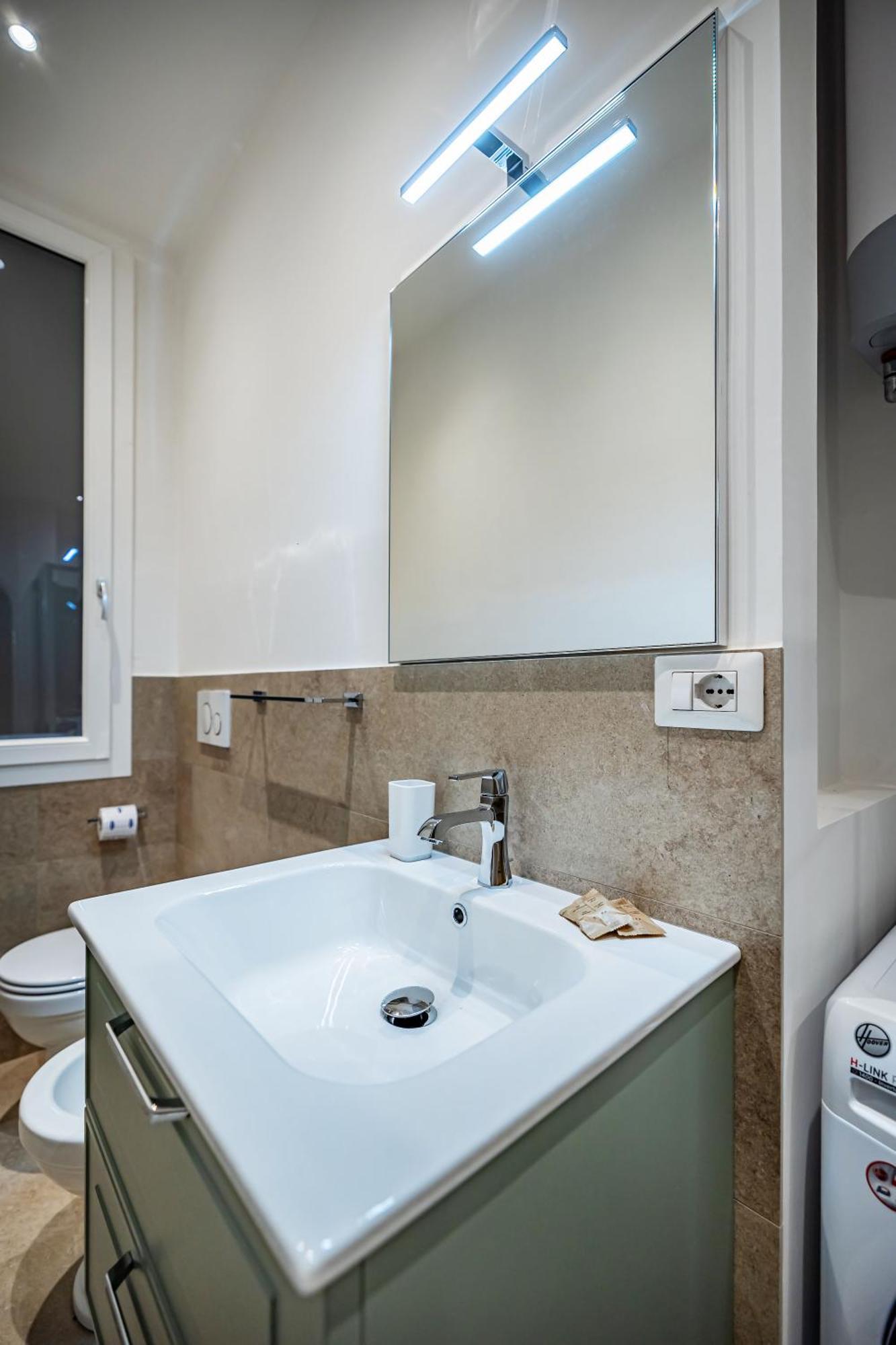 Yd Balcony On Pontevecchio View Apartment ฟลอเรนซ์ ภายนอก รูปภาพ